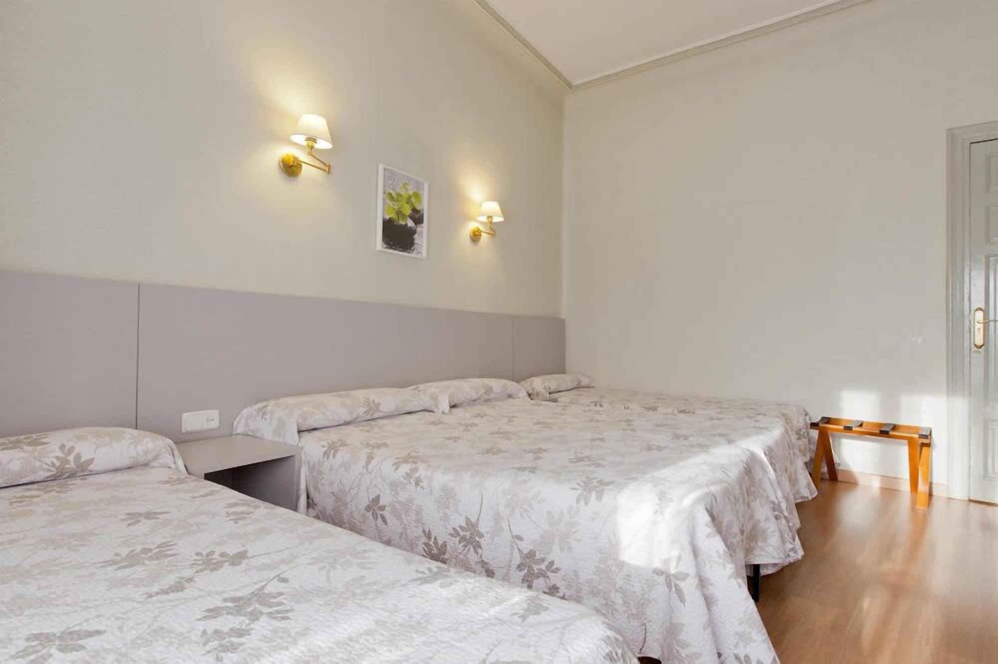 Hostal Andorra Madrid Ngoại thất bức ảnh